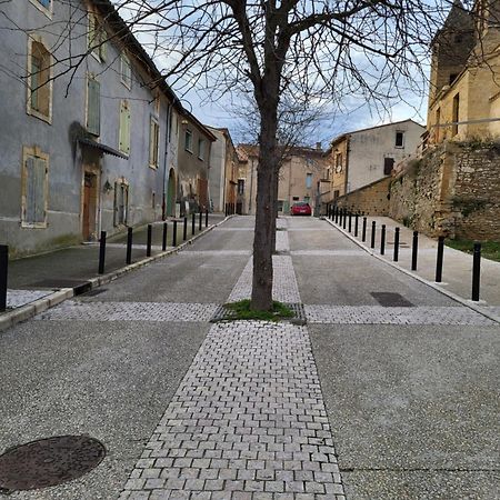 T2 Centre Village "Chez Clothilde" Remoulins Exterior photo